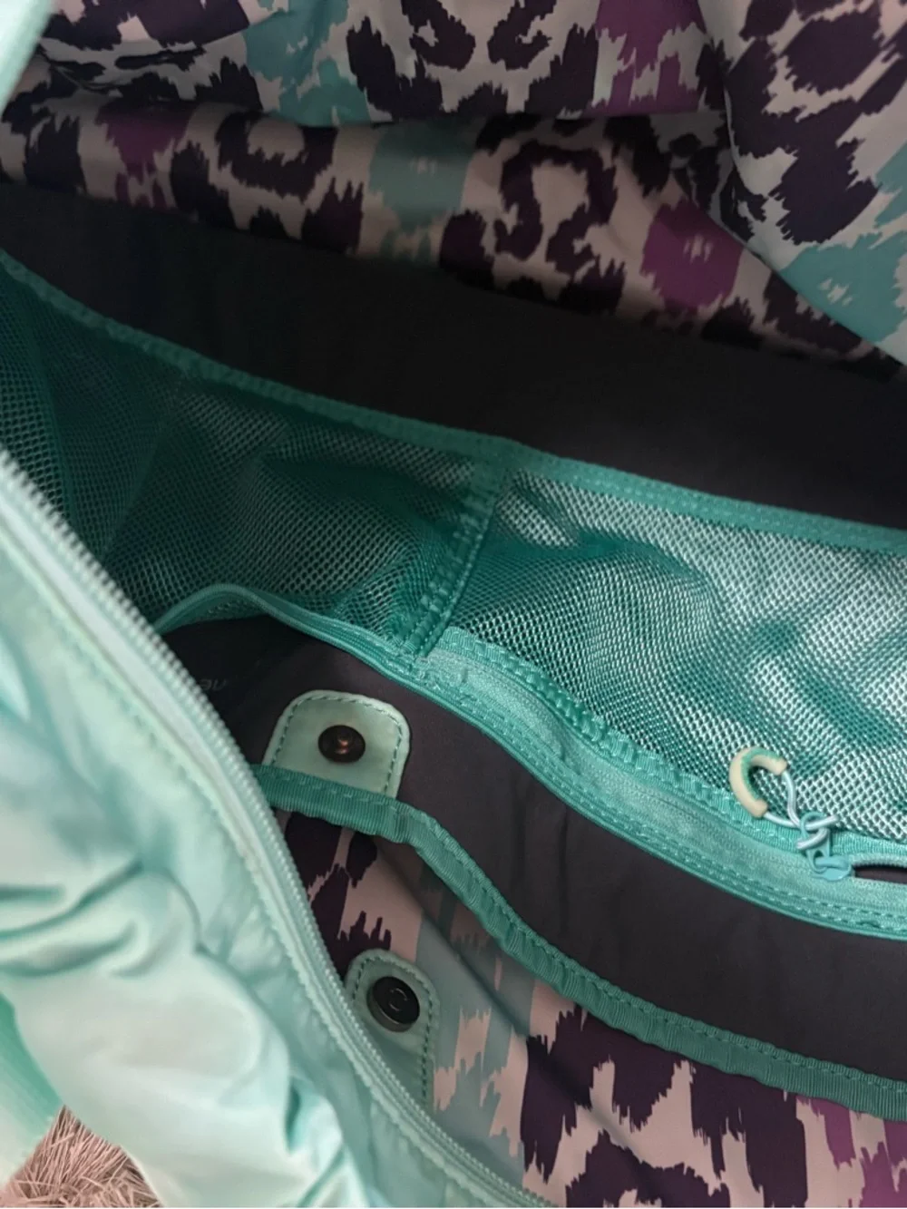 lululemon athletica Mint Teal Everyday Tote - Picture 9 of 10